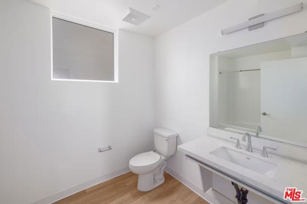 23036 Ventura Blvd - Photo 5