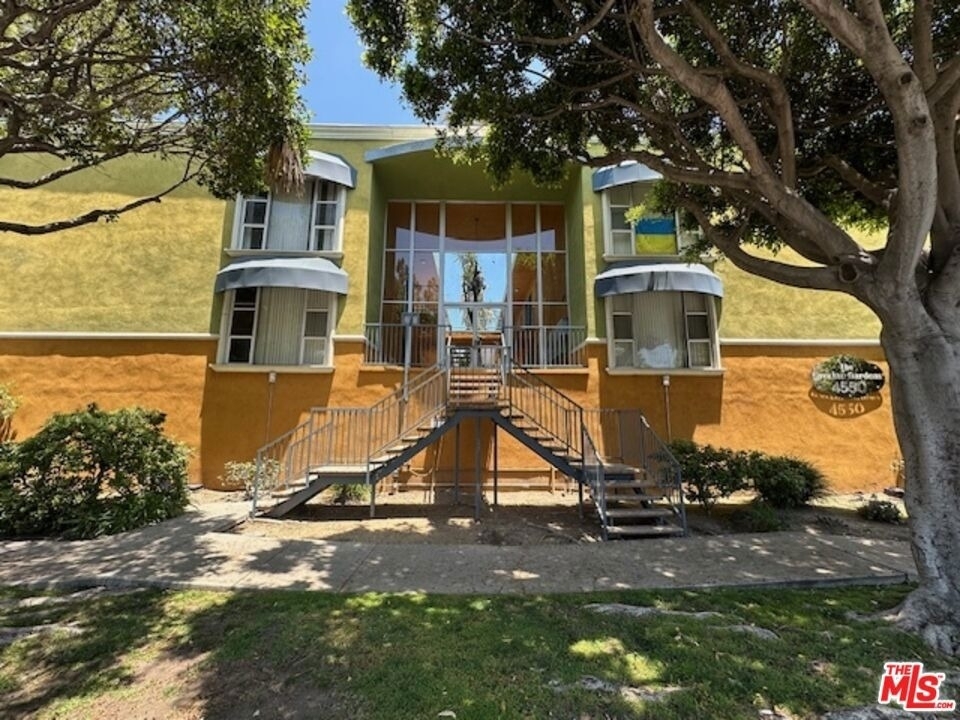 4550 Overland Avenue - Photo 0