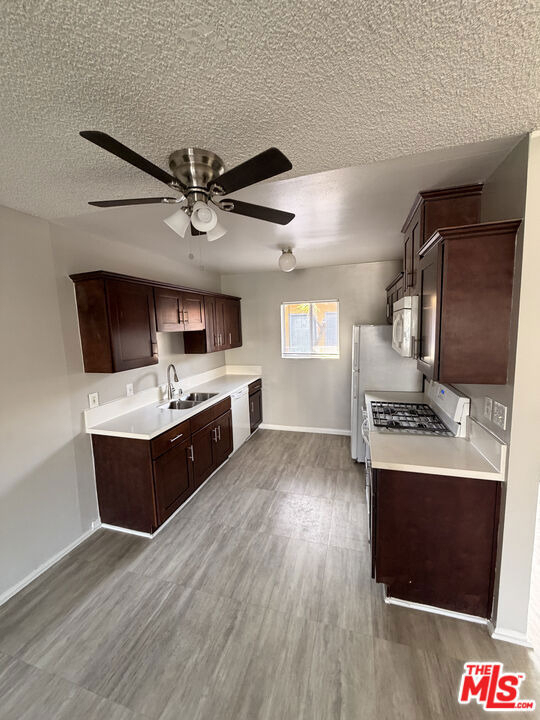 4550 Overland Avenue - Photo 5