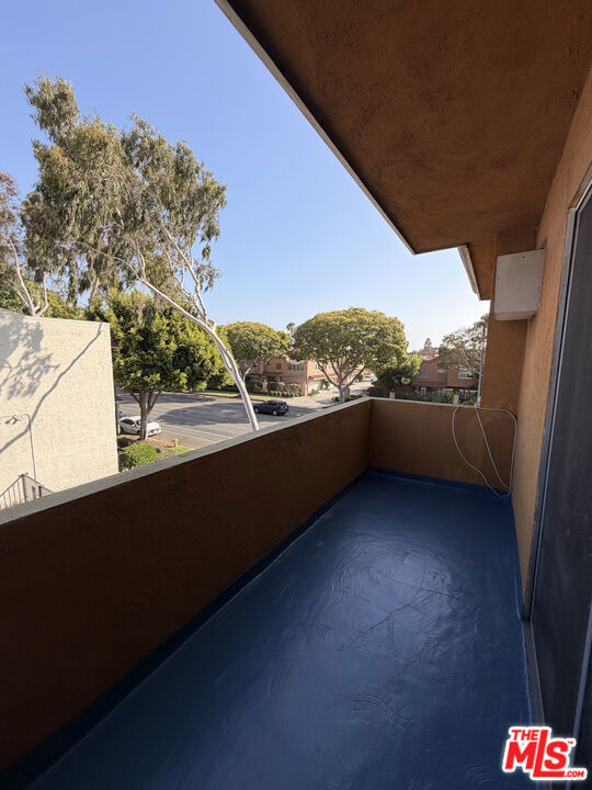 4550 Overland Avenue - Photo 15