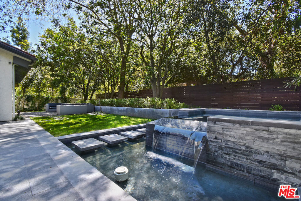 9908 Lancer Court - Photo 45