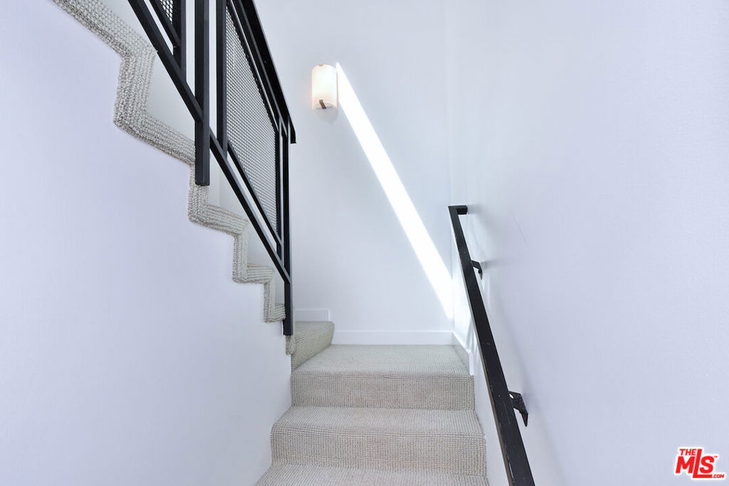 9908 Lancer Court - Photo 28