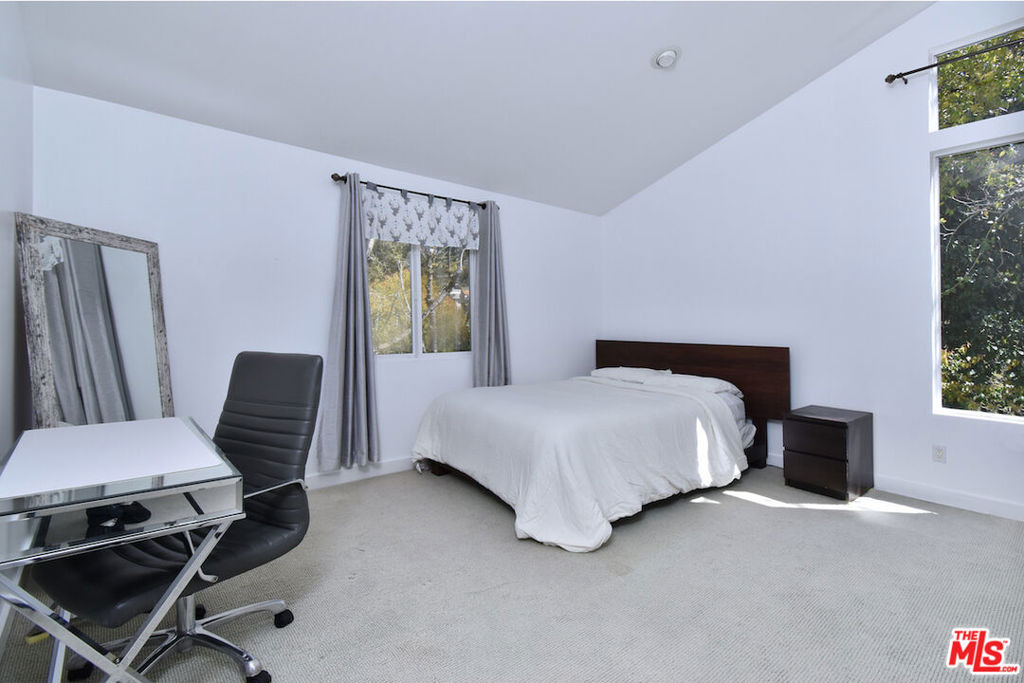 9908 Lancer Court - Photo 30