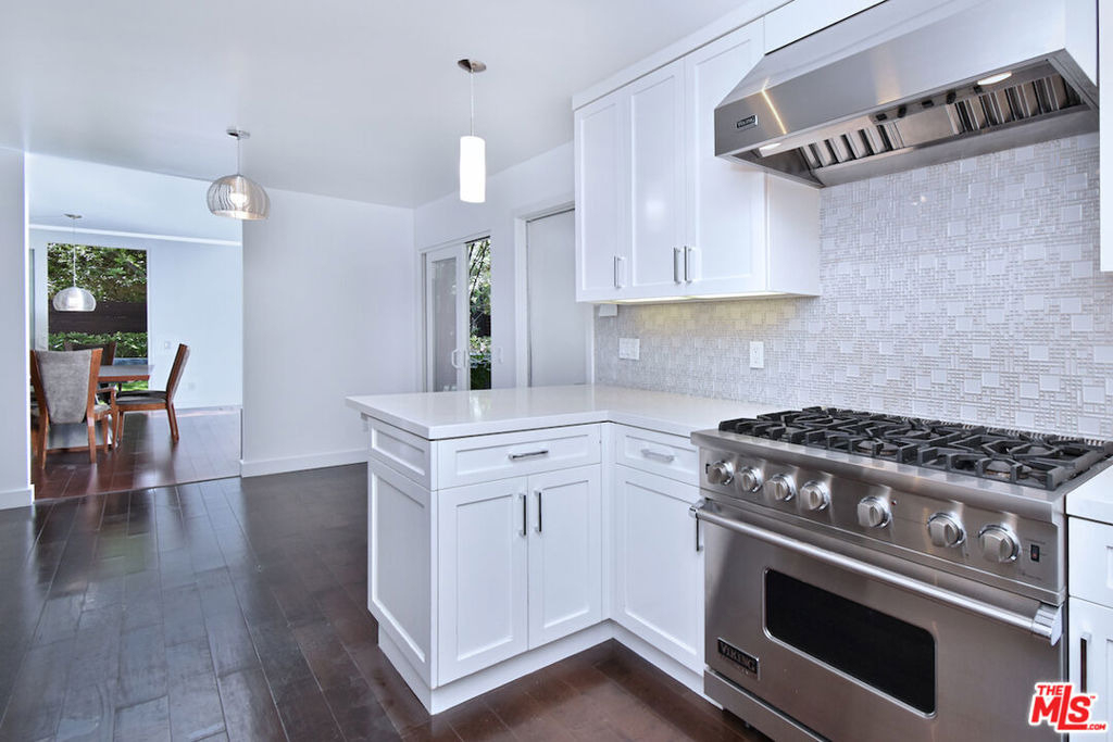9908 Lancer Court - Photo 20