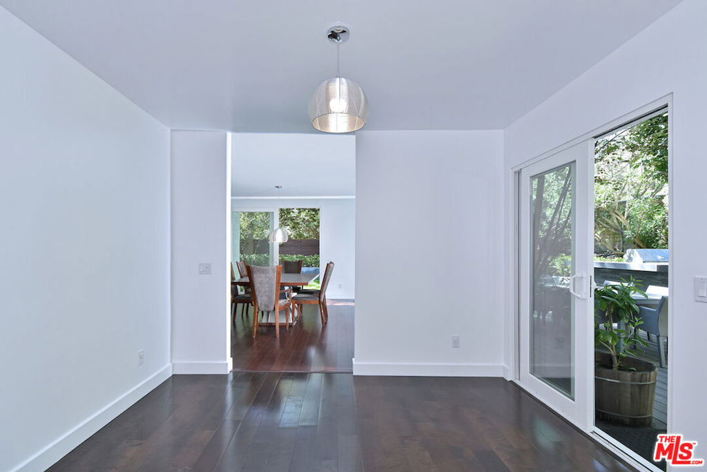 9908 Lancer Court - Photo 15