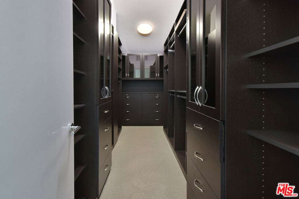 9908 Lancer Court - Photo 40