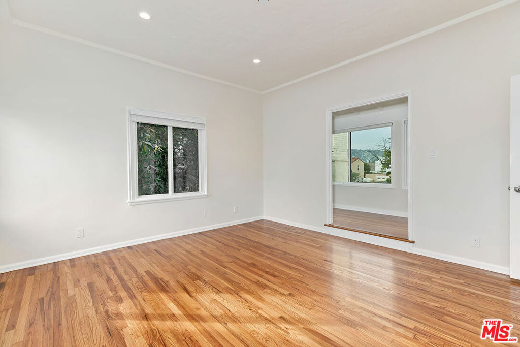 6348 Colgate Avenue - Photo 11
