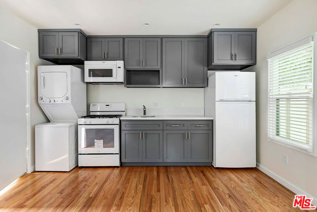 6348 Colgate Avenue - Photo 17