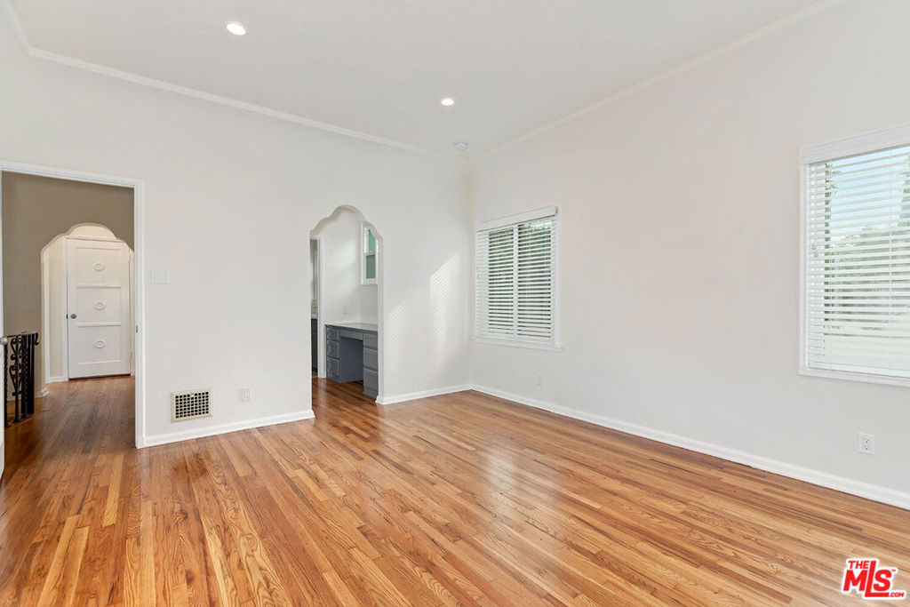6348 Colgate Avenue - Photo 12