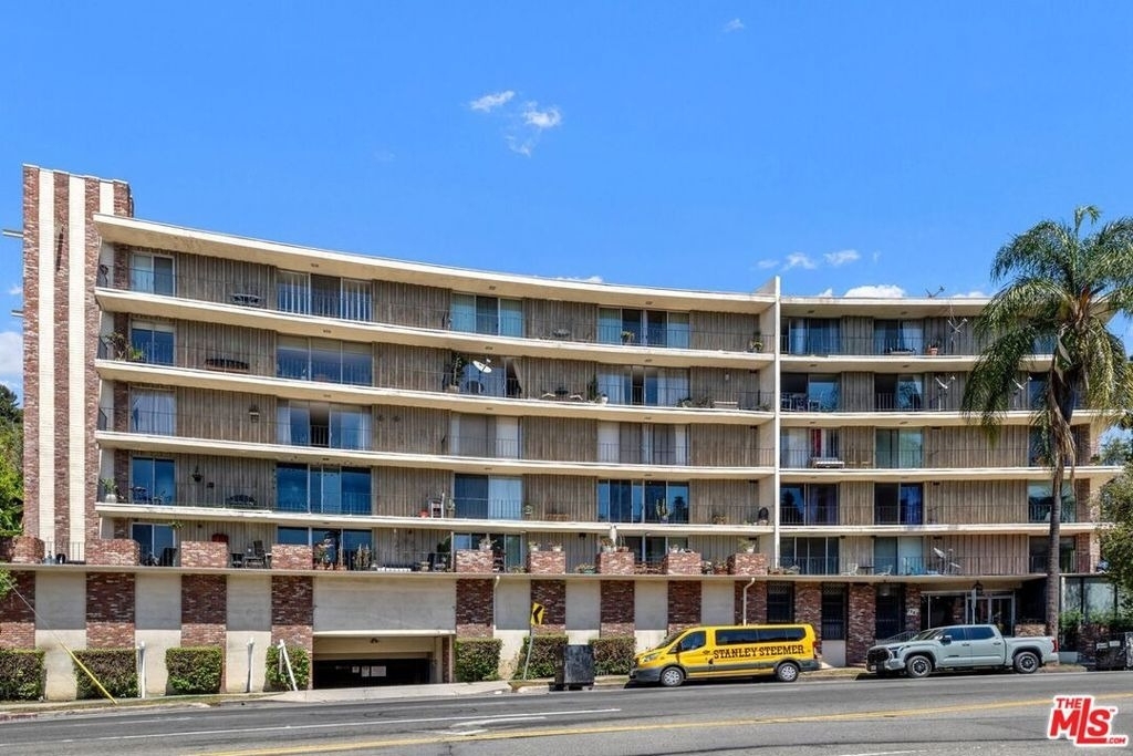 2260 N Cahuenga Boulevard - Photo 0