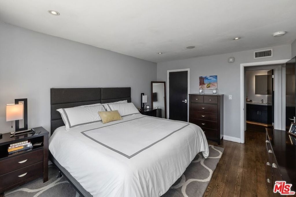 2260 N Cahuenga Boulevard - Photo 7