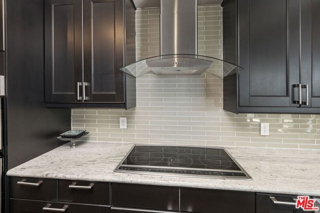 2260 N Cahuenga Boulevard - Photo 22
