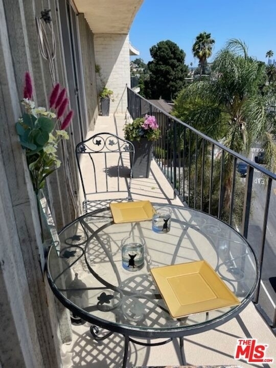 2260 N Cahuenga Boulevard - Photo 30