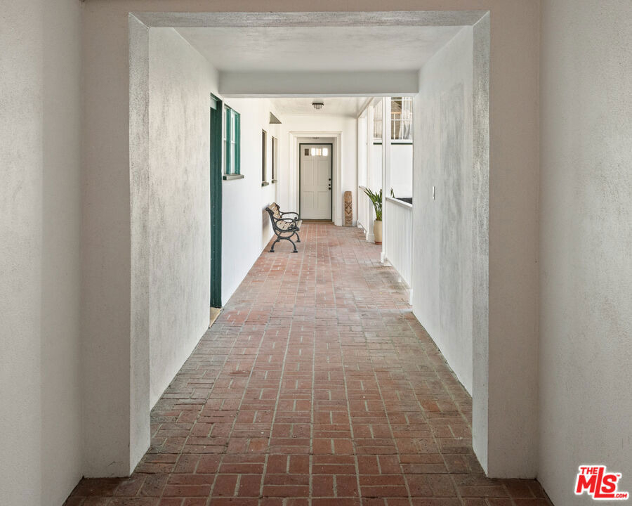 605 N Palisades Beach Road - Photo 8