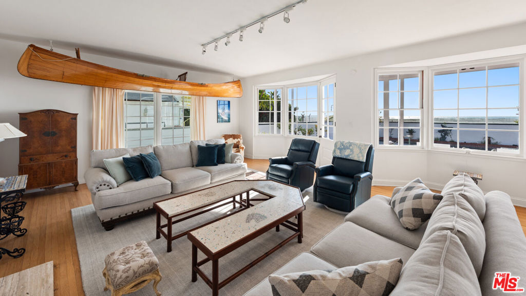 605 N Palisades Beach Road - Photo 17