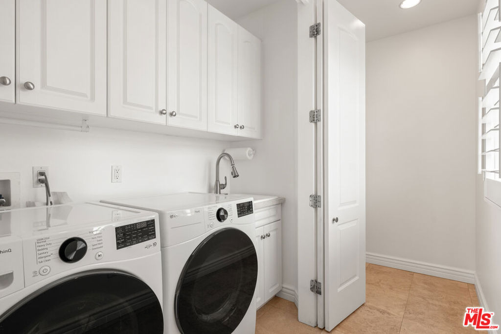 6416 W 83rd Street - Photo 22