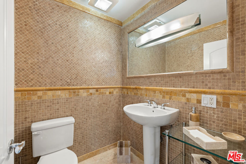 6416 W 83rd Street - Photo 11
