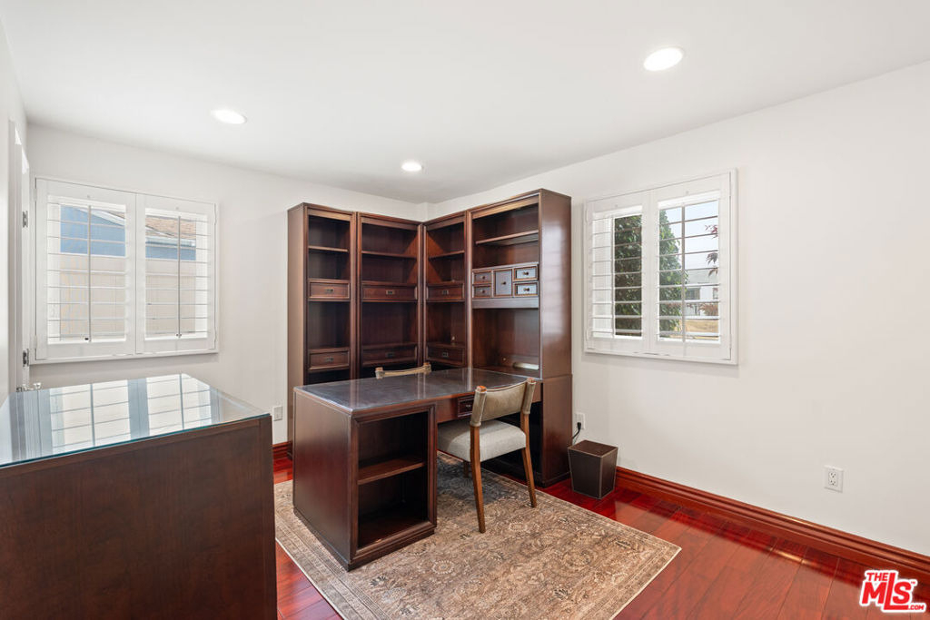 6416 W 83rd Street - Photo 10