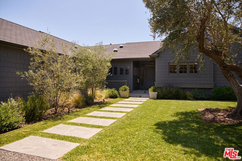 519 Moreno Avenue - Photo 1