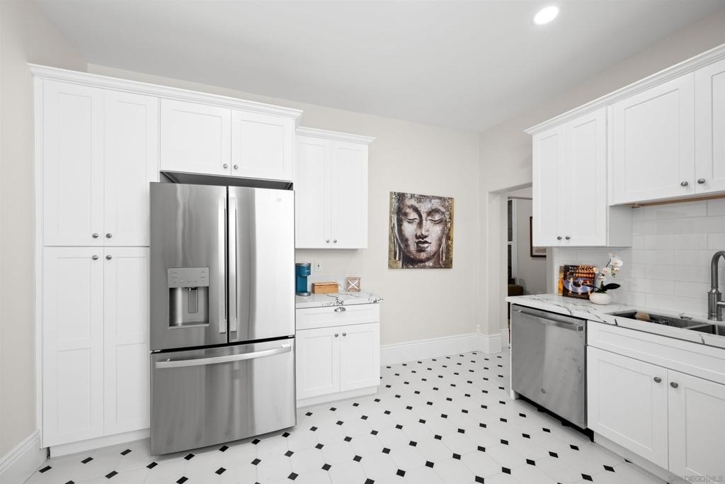 2251 Brant Street - Photo 11