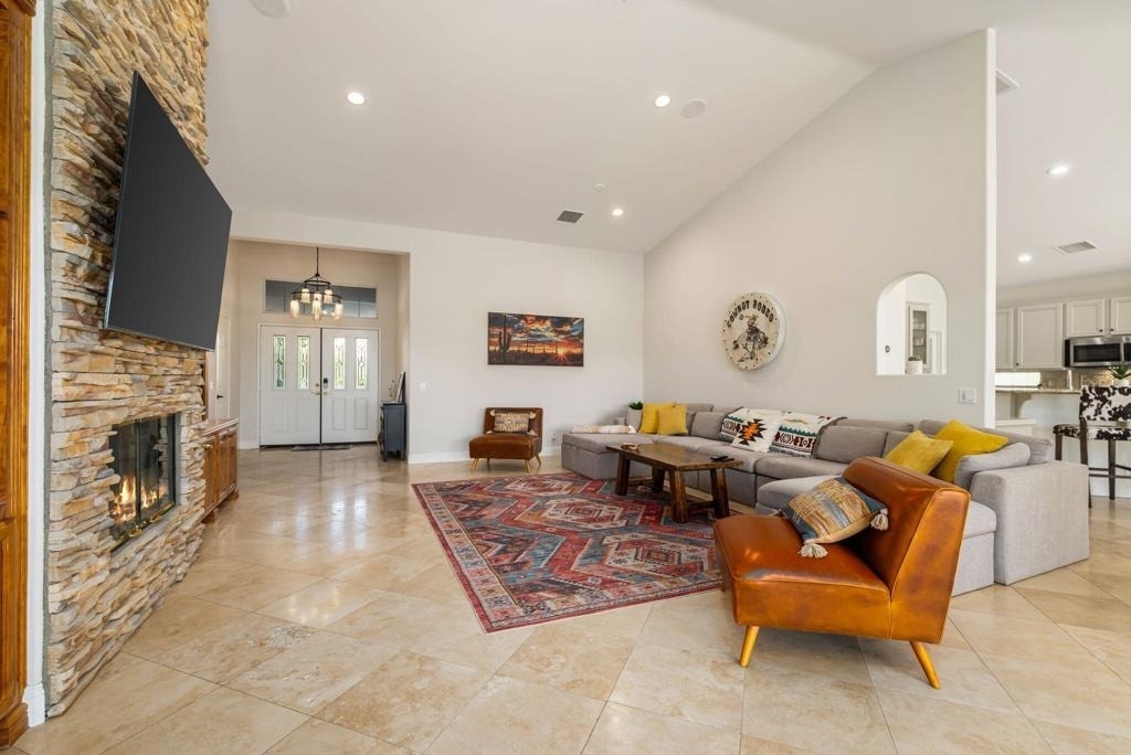 45168 Coeur Dalene Drive - Photo 16