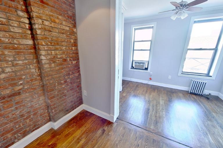 722 10th Avenue  - Photo 1
