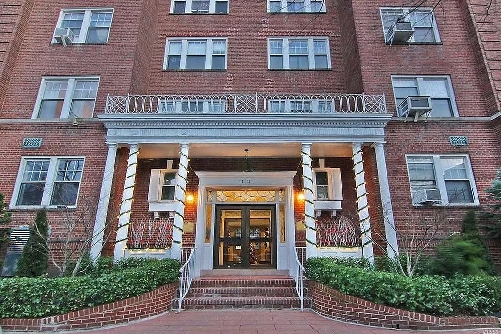 76th Avenue - Photo 0