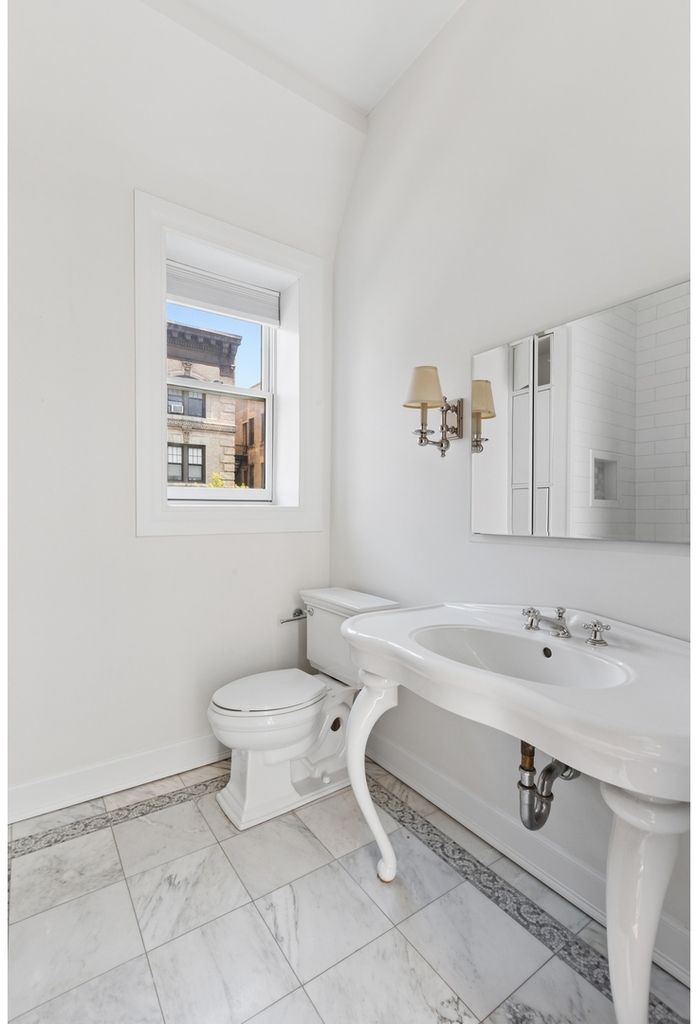 72 Hamilton Ter - Photo 12