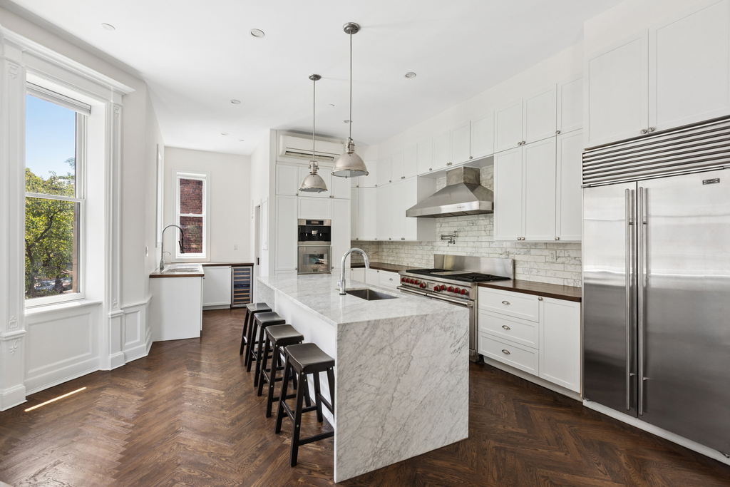 72 Hamilton Ter - Photo 3