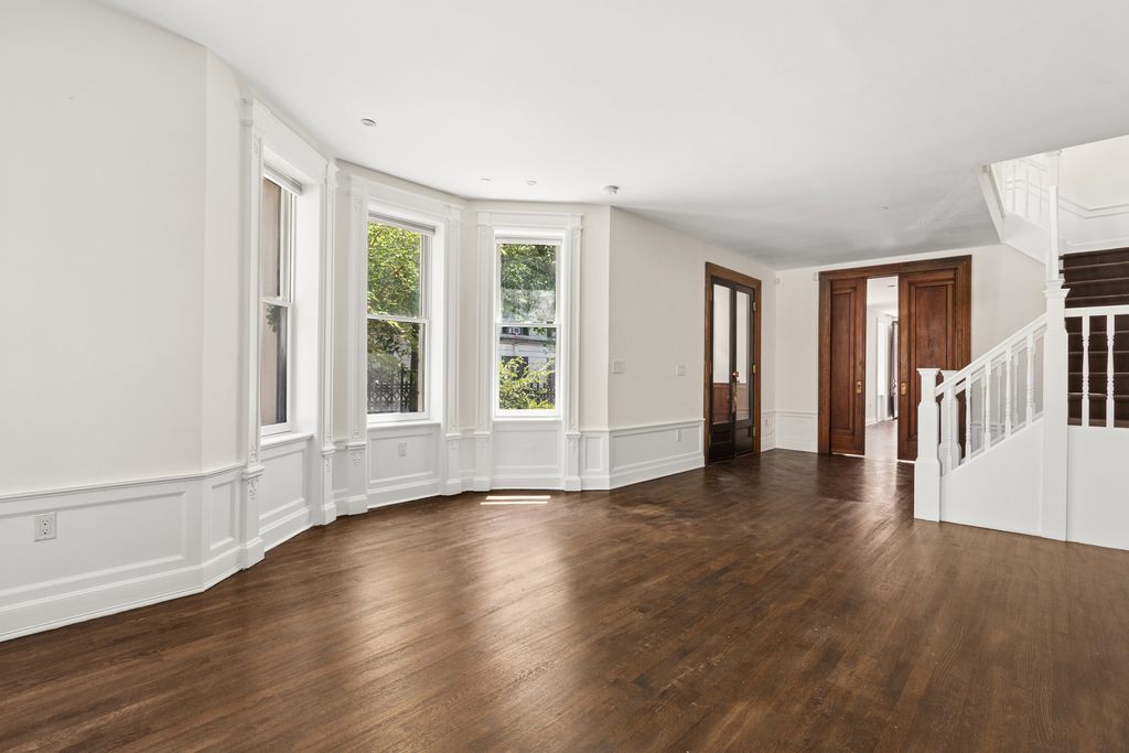72 Hamilton Ter - Photo 1
