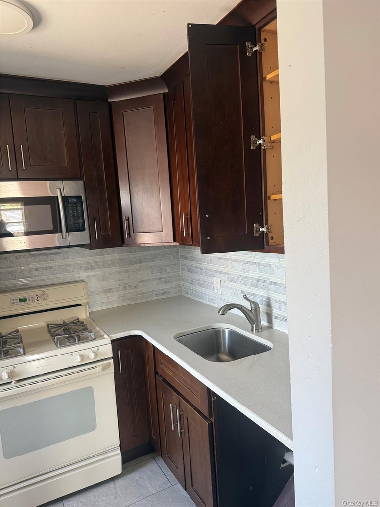 14019 183rd Street - Photo 3