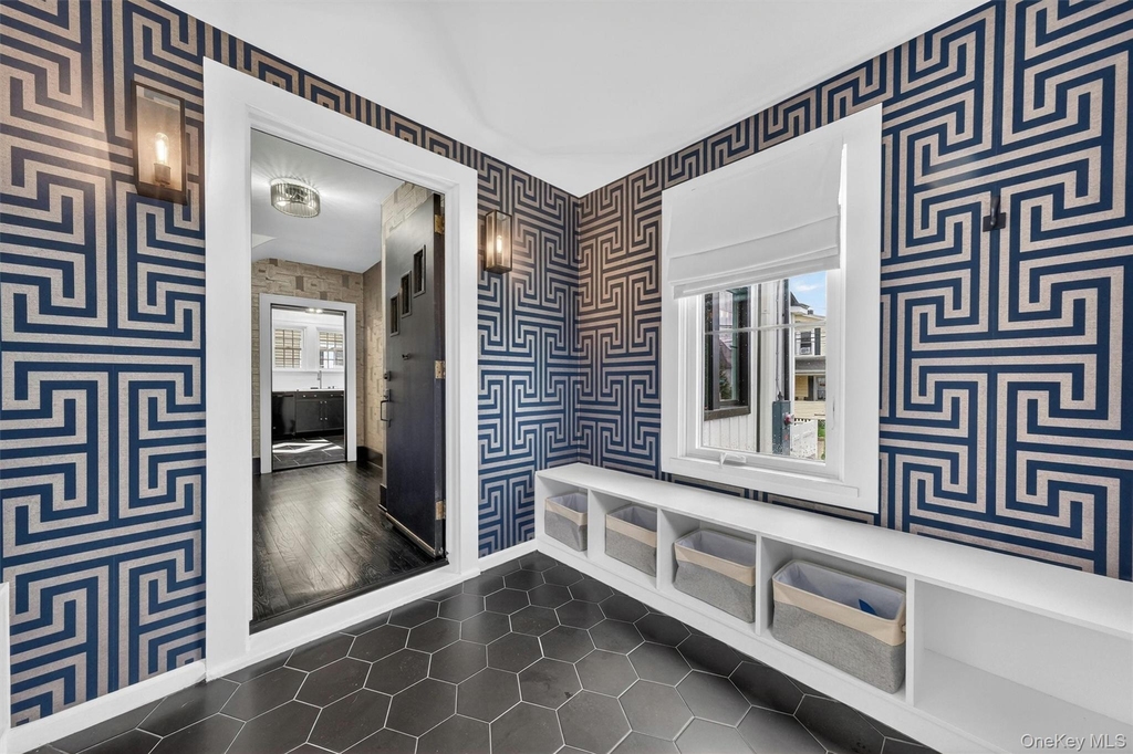 32 Dutchess Terrace - Photo 4