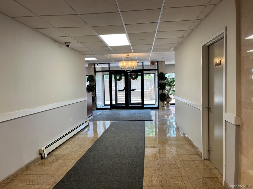 101 Jackson Avenue - Photo 2