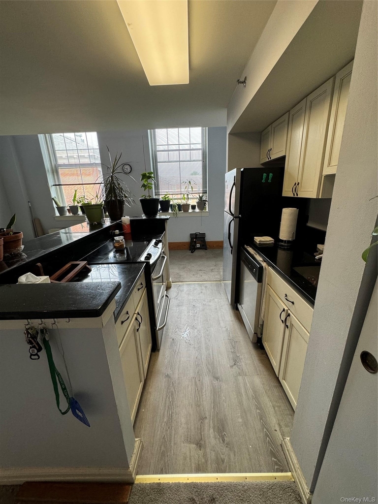 1701 Crompond Road - Photo 1