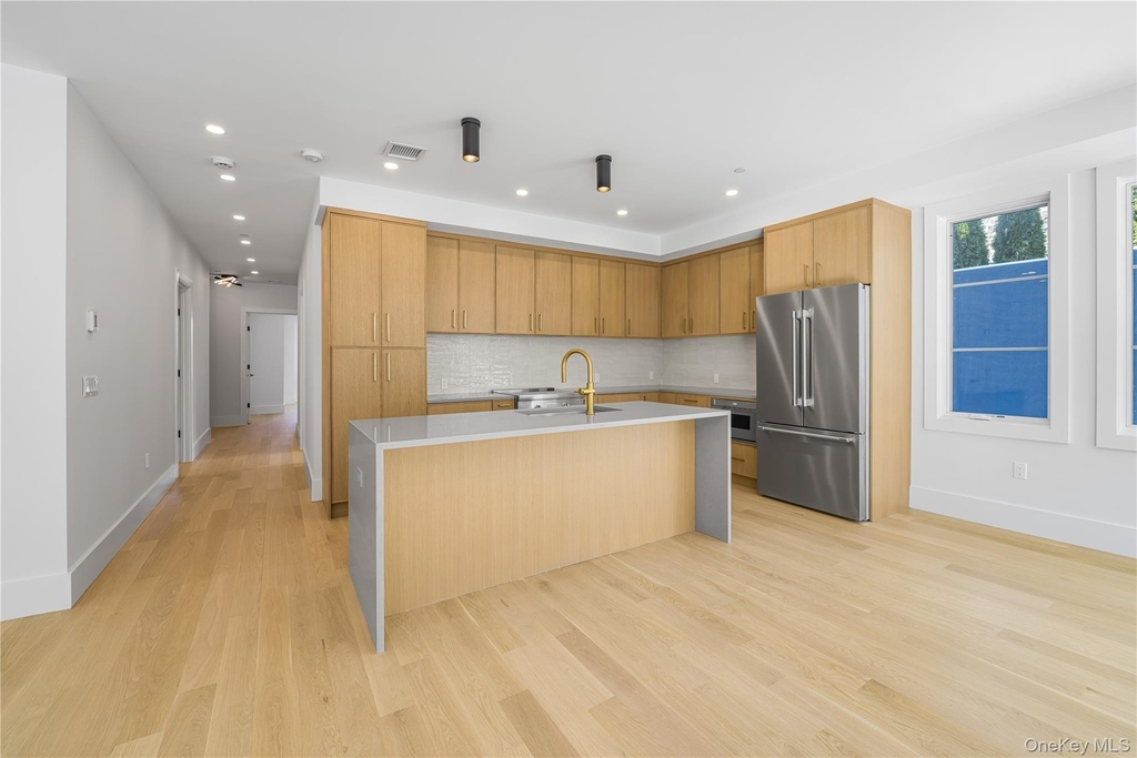 156 Palisade Street - Photo 1