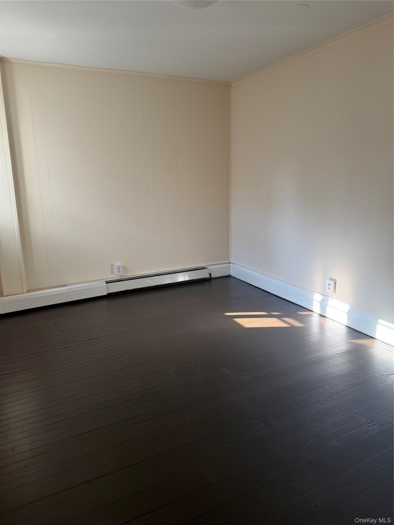 1654 Grand Avenue - Photo 2