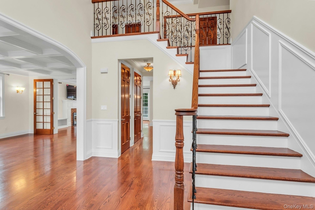 11 Plandome Drive - Photo 4