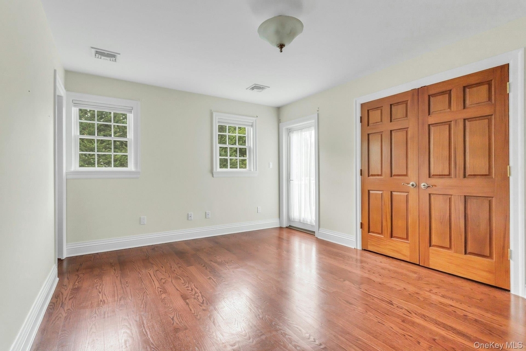 11 Plandome Drive - Photo 26
