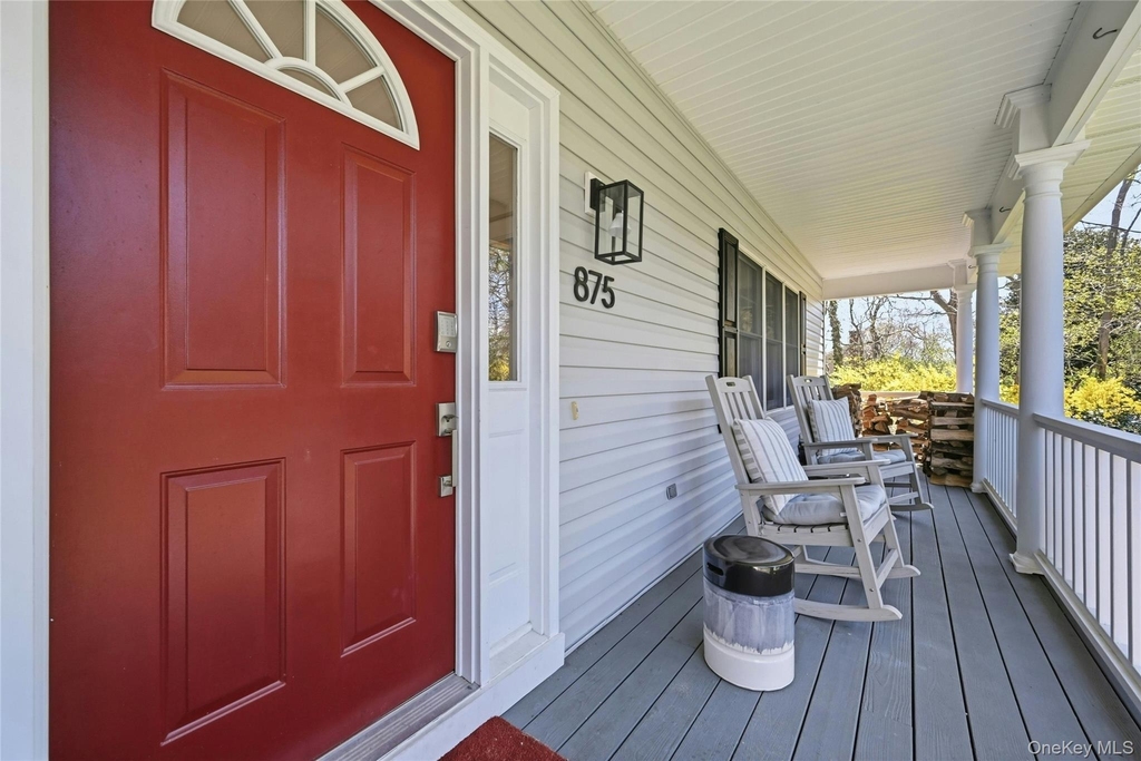 875 Deerfoot Path - Photo 1