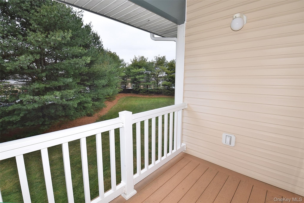 18 Garden Way - Photo 8