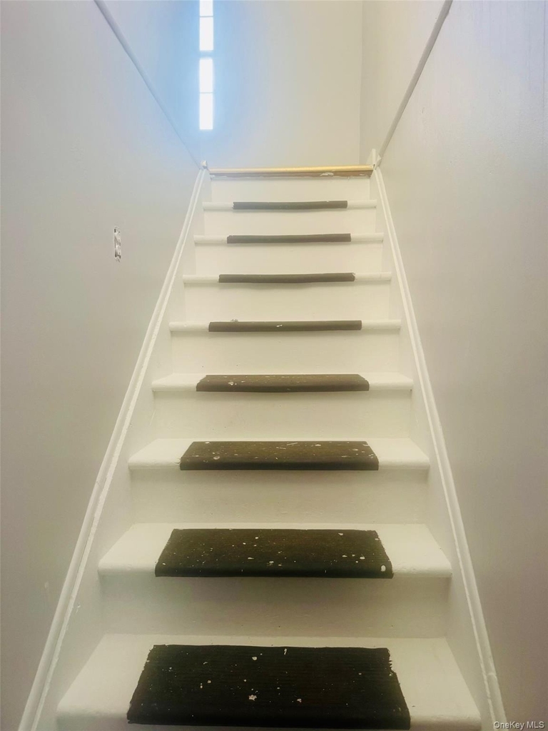 270 Hudson Street - Photo 2