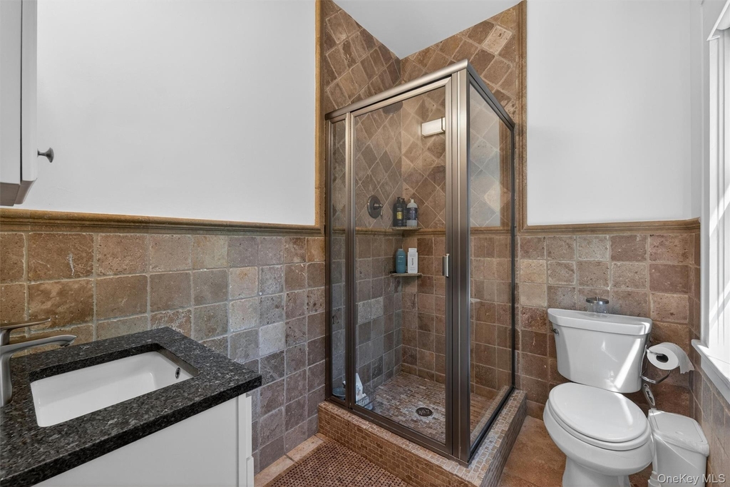 31 Avenue A - Photo 24