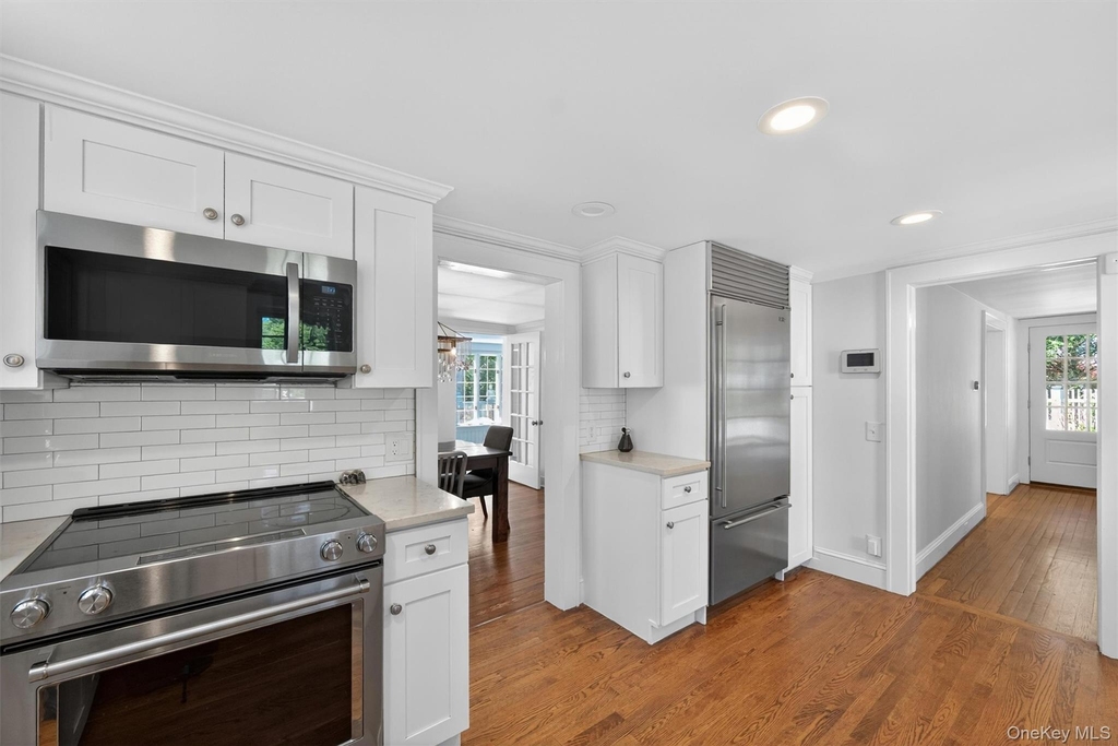 31 Avenue A - Photo 10