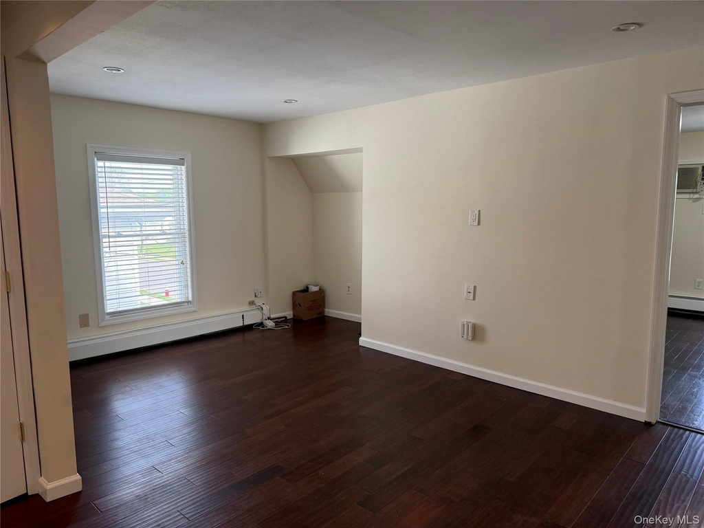 38 Grant Avenue - Photo 12