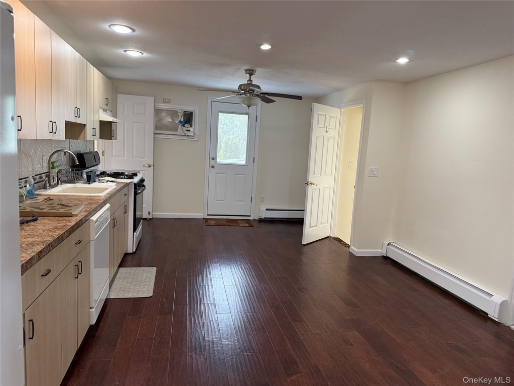 38 Grant Avenue - Photo 10