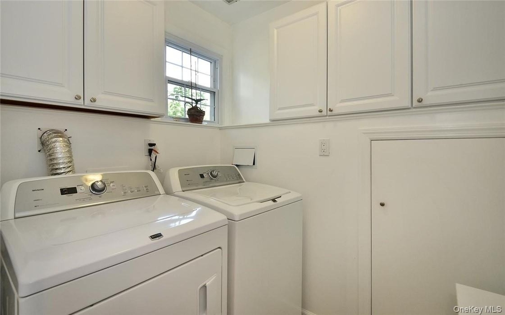9 Franklin Avenue - Photo 30