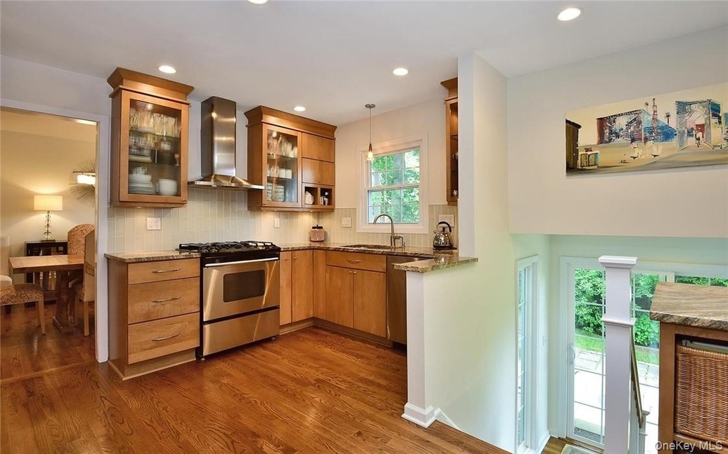 9 Franklin Avenue - Photo 11