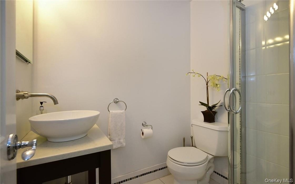 9 Franklin Avenue - Photo 28