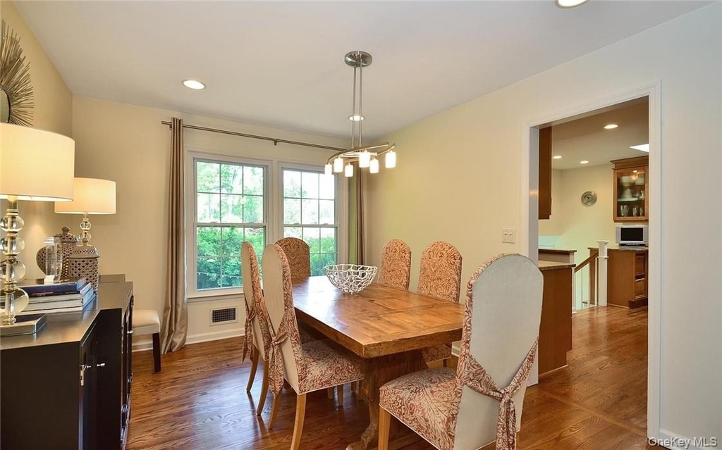 9 Franklin Avenue - Photo 12