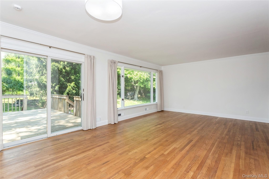 9 Marlene Court - Photo 4
